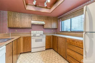 317 SW 112th St, Seattle, WA 98146 - Photo 7