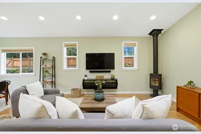 7804 200th Street SW, Edmonds, WA 98026 - Photo 11