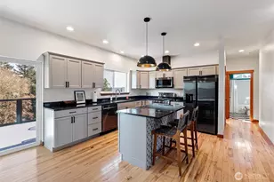 3040 Classic Ave NE, Bremerton, WA 98310 - Photo 5