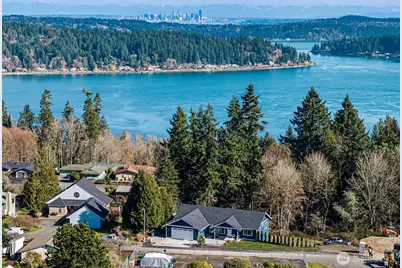 3040 Classic Avenue NE, Bremerton, WA 98310 - Photo 3