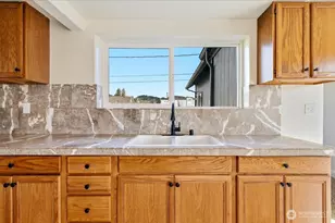 1025 NW Prindle St, Chehalis, WA 98532 - Photo 9