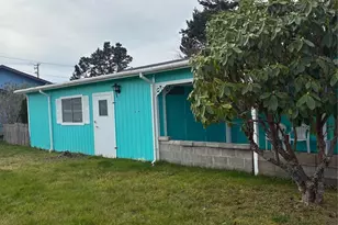 211 7th Street NE, Long Beach, WA 98631 - Photo 5