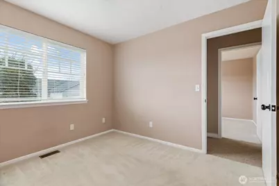 1859 SW Sunnyside Avenue, Oak Harbor, WA 98277 - Photo 23
