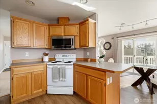 1859 SW Sunnyside Ave, Oak Harbor, WA 98277 - Photo 15