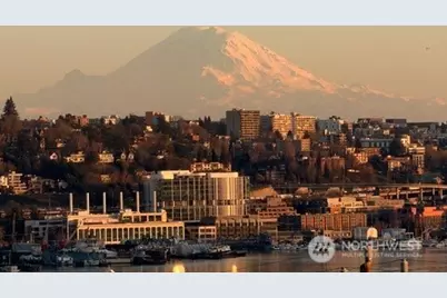 4020 Aurora Avenue N #403, Seattle, WA 98104 - Photo 37