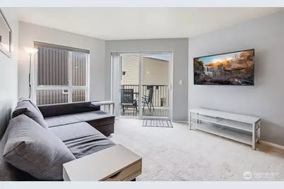 4020 Aurora Avenue N #403, Seattle, WA 98104 - Photo 9