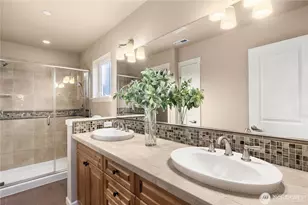 303 Bellevue Way SE, Bellevue, WA 98004 - Photo 23