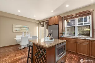 303 Bellevue Way SE, Bellevue, WA 98004 - Photo 11