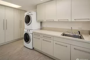 715 2nd Ave, Seattle, WA 98104 - Photo 37