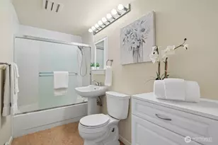 5720 59th Ave NE, Seattle, WA 98105 - Photo 23