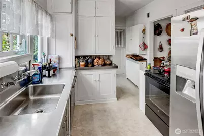 1612 22nd Avenue E, Seattle, WA 98112 - Photo 11