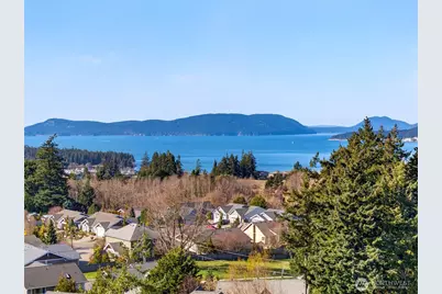 2307 Antone Way, Anacortes, WA 98221 - Photo 3