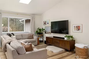 10409 110th St NE, Arlington, WA 98223 - Photo 7