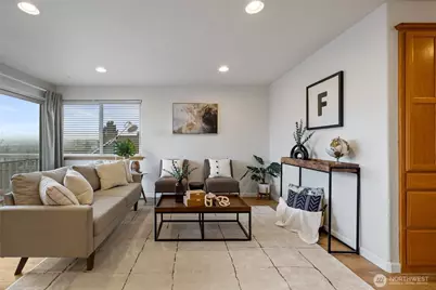 2411 E 13th Street, Bremerton, WA 98310 - Photo 3