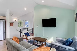 3013 61st Ave SW, Seattle, WA 98116 - Photo 3