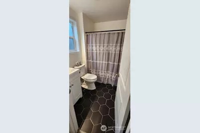 612 Hunt Avenue, Sumner, WA 98390 - Photo 7