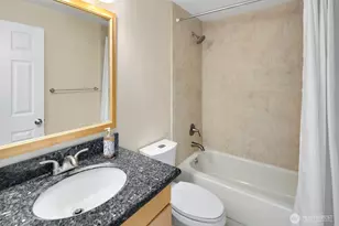 5901 Phinney Ave N, Seattle, WA 98103 - Photo 11