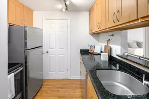 5901 Phinney Ave N, Seattle, WA 98103 - Photo 7