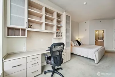 737 Olive Way #3705, Seattle, WA 98101 - Photo 25