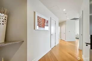 737 Olive Way, Seattle, WA 98101 - Photo 33