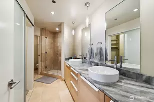 737 Olive Way, Seattle, WA 98101 - Photo 29