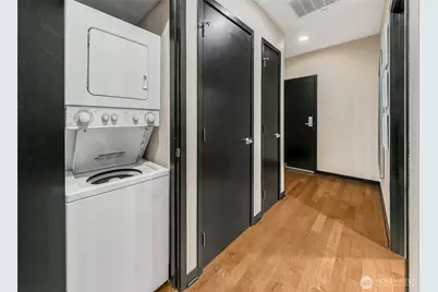 2716 Elliott Avenue #406, Seattle, WA 98121 - Photo 11