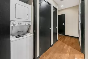 2716 Elliott Ave, Seattle, WA 98121 - Photo 11