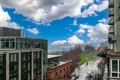 2716 Elliott Avenue #406, Seattle, WA 98121 - Photo 17