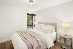 7 Highland Dr, Seattle, WA 98109 - Photo 7