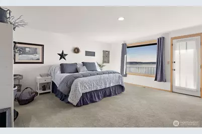212 Tala Shore Drive, Port Ludlow, WA 98365 - Photo 11