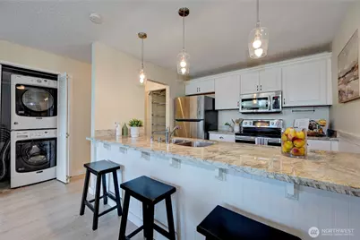 13872 NE 60th Way #114, Redmond, WA 98052 - Photo 5