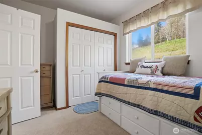 4987 Illahee Road NE, Bremerton, WA 98311 - Photo 21