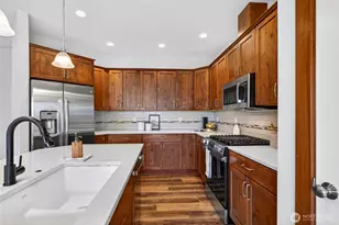 1806 40th Ct, Anacortes, WA 98221 - Photo 11