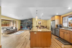 233 W Jensen St, Arlington, WA 98223 - Photo 5