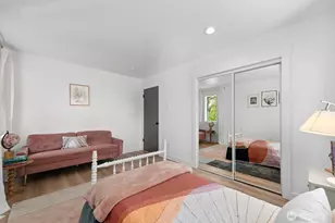 12303 SE 60th St, Bellevue, WA 98006 - Photo 21