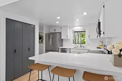 12303 SE 60th Street #3A, Bellevue, WA 98006 - Photo 9