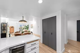 12303 SE 60th St, Bellevue, WA 98006 - Photo 13