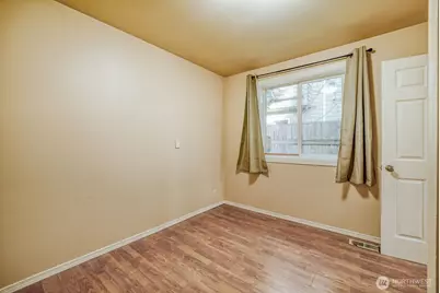 24006 26th Avenue S, Des Moines, WA 98198 - Photo 13