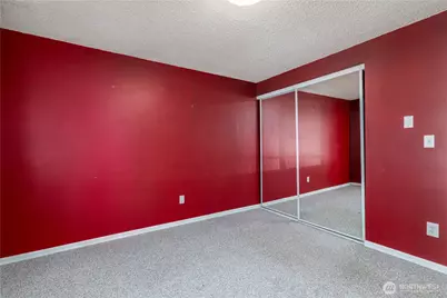 14215 SE 259th Place, Kent, WA 98042 - Photo 17