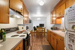 14520 Phinney Ave N, Shoreline, WA 98133 - Photo 11