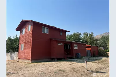 124 Main St, Oroville, WA 98844 - Photo 1