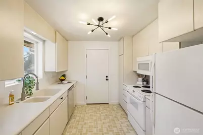 13120 12th Avenue S, Burien, WA 98168 - Photo 5