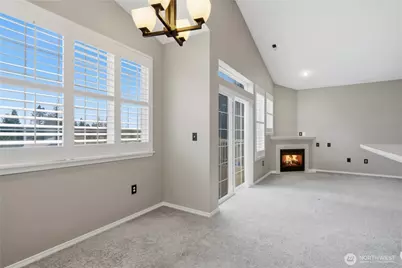 18676 NE 56th Court, Redmond, WA 98052 - Photo 11