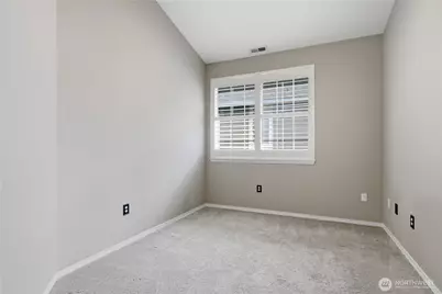 18676 NE 56th Court, Redmond, WA 98052 - Photo 15