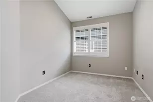 18676 NE 56th Ct, Redmond, WA 98052 - Photo 15