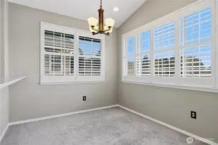 18676 NE 56th Ct, Redmond, WA 98052 - Photo 9