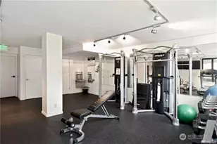 2201 3rd Ave, Seattle, WA 98121 - Photo 19