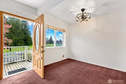 6202 60th Street SE, Snohomish, WA 98290 - Photo 9