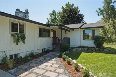 504 Day Road, Wenatchee, WA 98801 - Photo 3