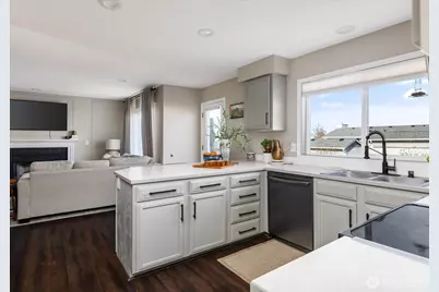 3608 W 4th Street, Anacortes, WA 98221 - Photo 9